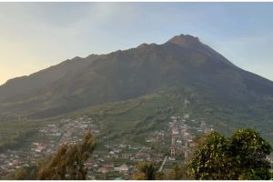 Berstatus Siaga, ini 4 potret terbaru Merapi pada 7 November 2020