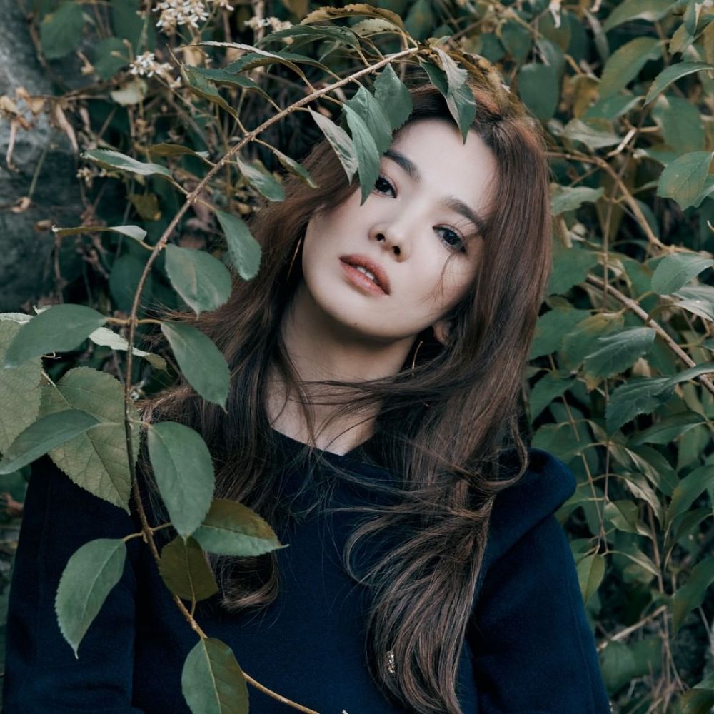 Lama tak bintangi drama, ini 10 gaya pemotretan terbaru Song Hye-kyo