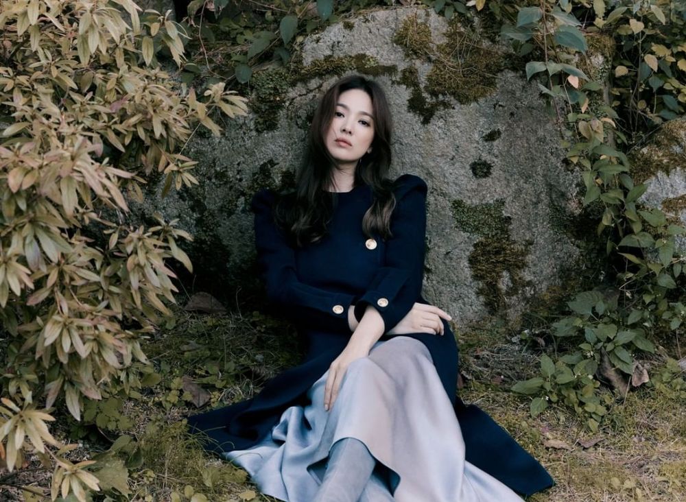 Lama tak bintangi drama, ini 10 gaya pemotretan terbaru Song Hye-kyo