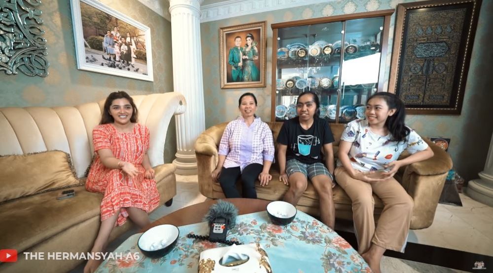 10 Potret kompak 'Dayang-Dayang Cinere', ART Ashanty yang hits