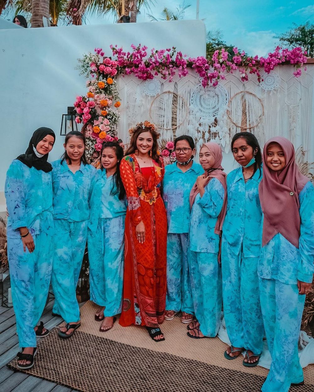 10 Potret kompak 'Dayang-Dayang Cinere', ART Ashanty yang hits