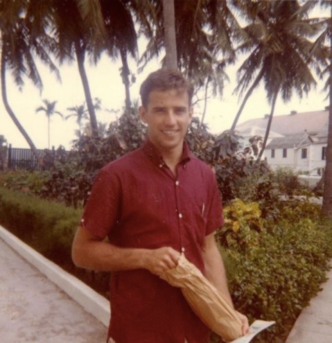 11 Potret masa muda Joe Biden presiden AS yang curi perhatian