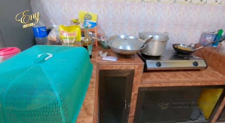 10 Penampakan rumah Happy Asmara di kampung halaman, curi perhatian