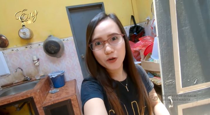 10 Penampakan rumah Happy Asmara di kampung halaman, curi perhatian