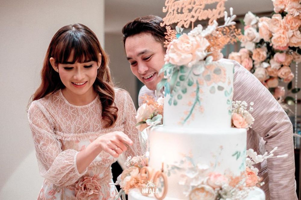 12 Momen ultah ke-31 Adiezty Fersa, usung tema serba pink