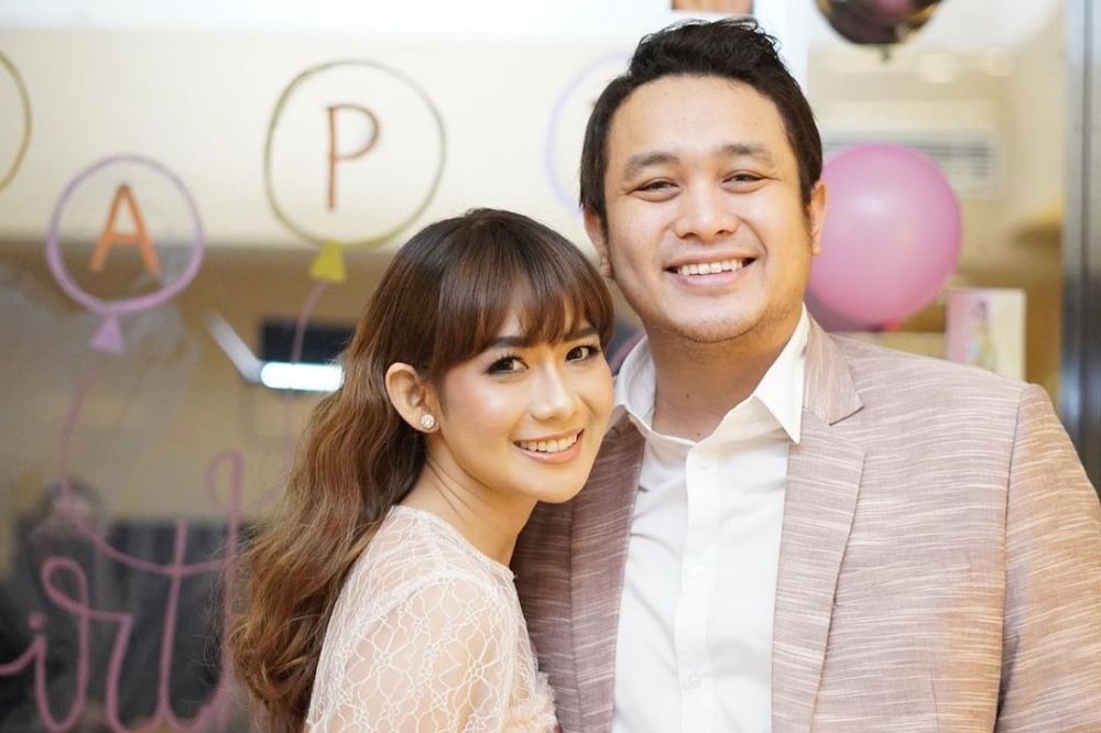 12 Momen ultah ke-31 Adiezty Fersa, usung tema serba pink