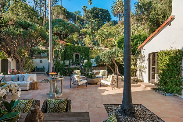 Renovasi bangunan kolonial, ini 9 potret rumah Robert Pattinson