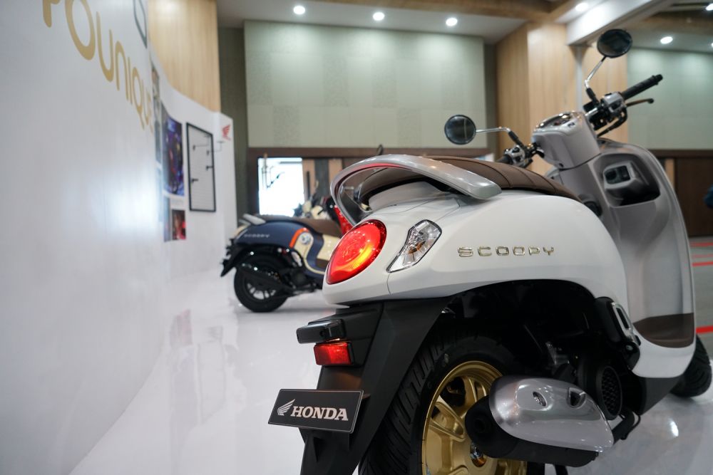 8 Fakta skutik anyar Honda berkarakter unik, fashionable dan stylish