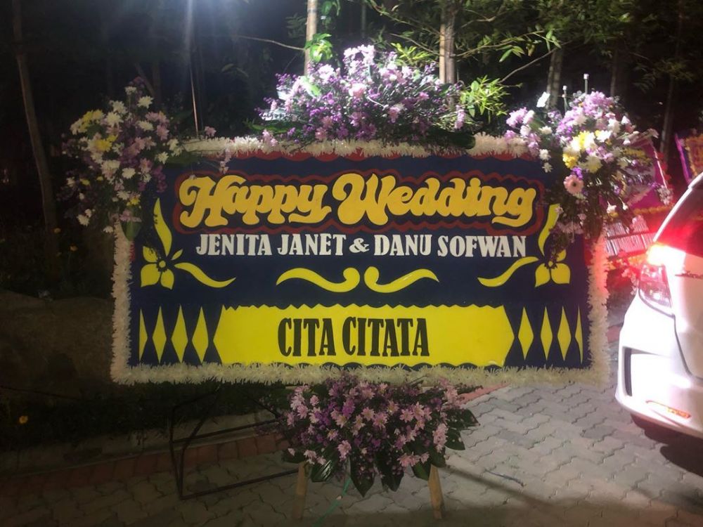 8 Momen resepsi pernikahan Jenita Janet, Chika Jessica sampai menangis