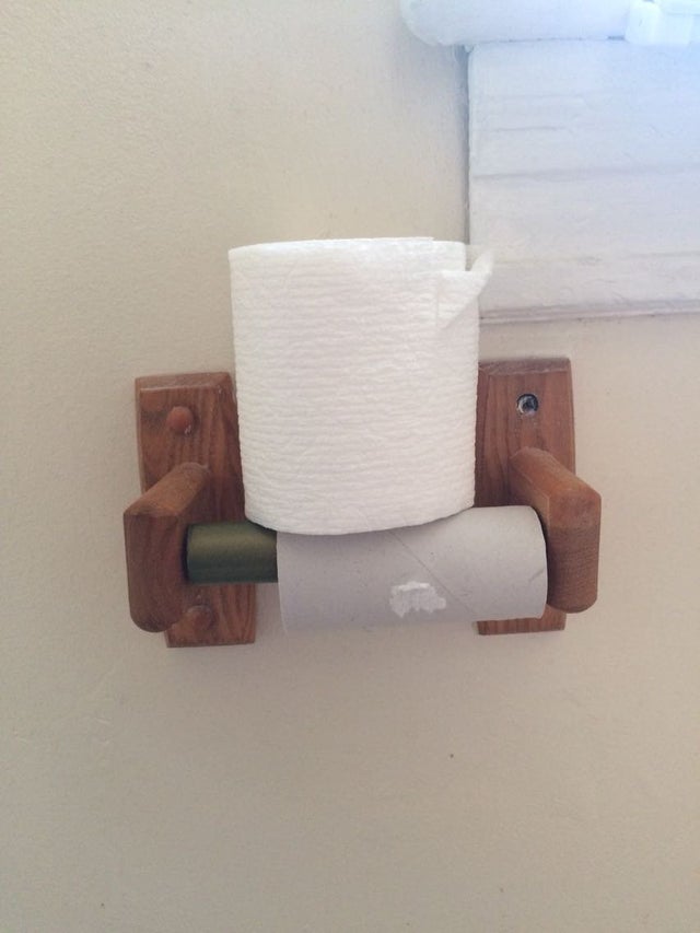 10 Penampakan tisu toilet absurd ini bikin bingung yang pakai