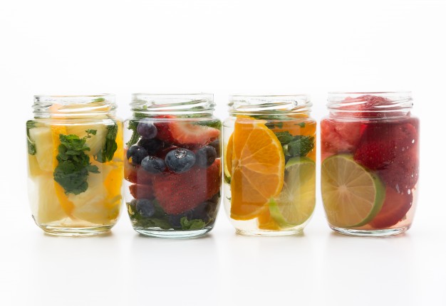 6 Manfaat infused water untuk kecantikan, jaga berat badan ideal