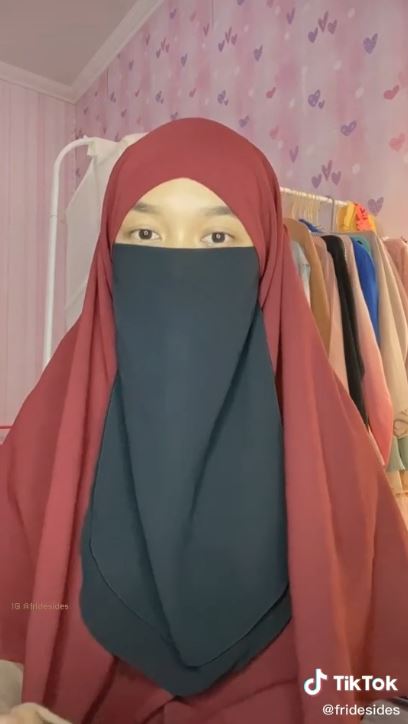 10 Potret cucu As'ad Humam kakek di balik buku Iqra, viral di TikTok