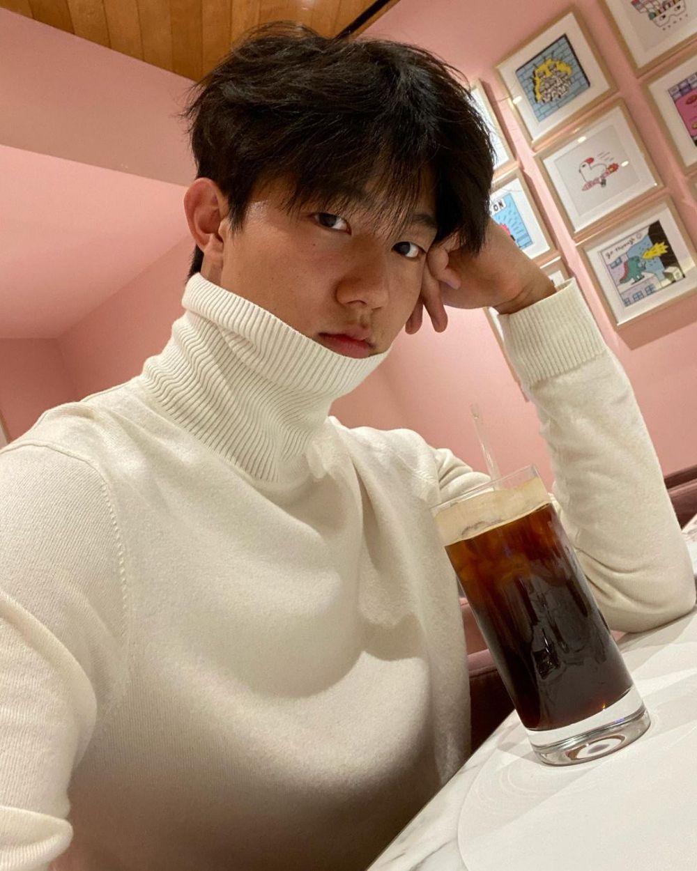 10 Pesona Ki Do-hoon, aktor Korea Selatan model video klip Rossa