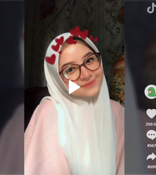 10 Pesona Tea, seleb TikTok yang disebut mirip Laudya Cynthia Bella