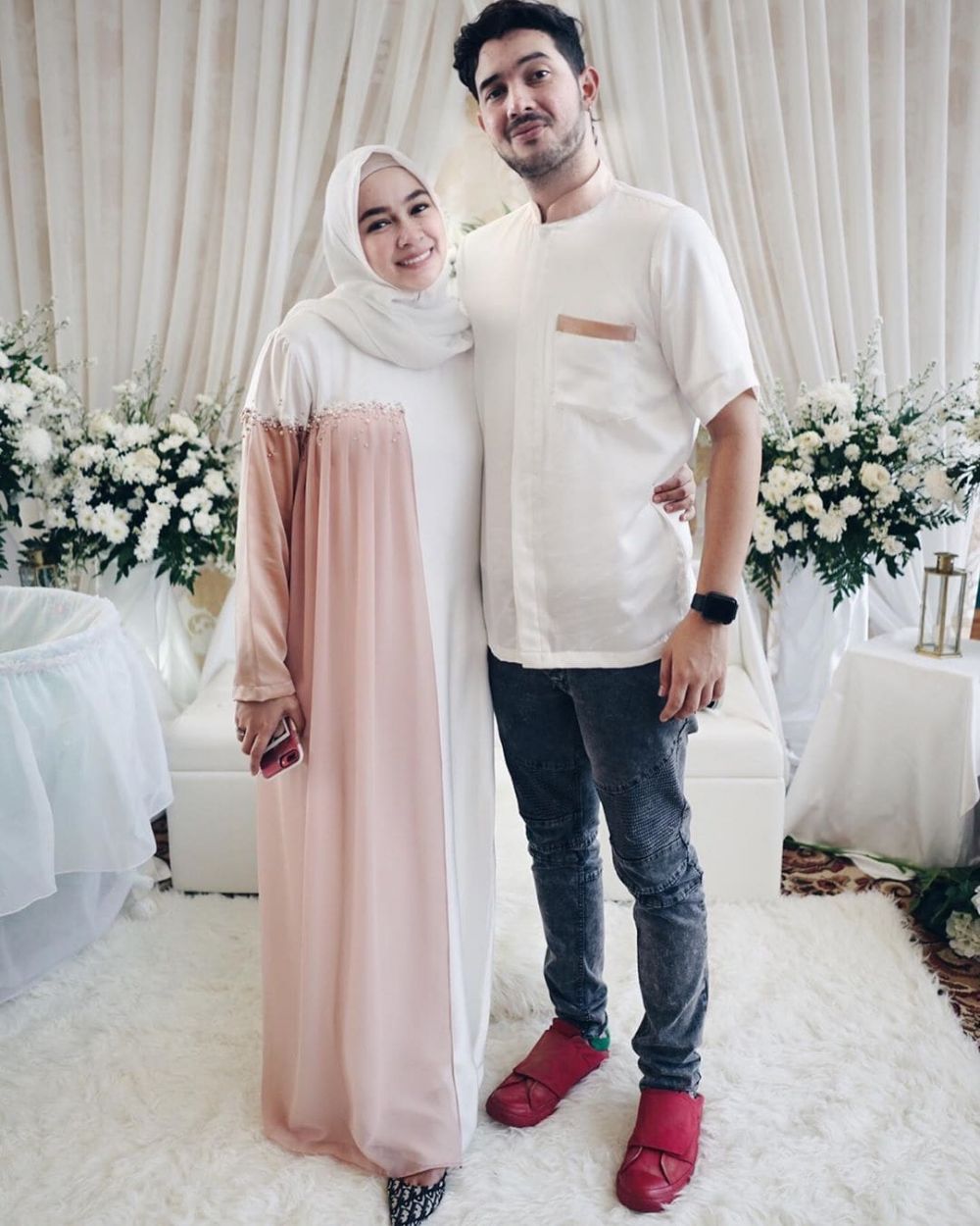 Tak cuma di dunia nyata, 7 pasang seleb ini jadi pasutri di sinetron