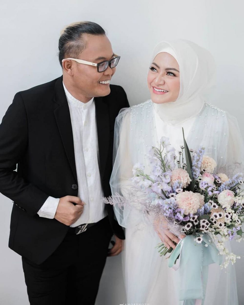 9 Momen persiapan pernikahan Sule & Nathalie Holscher, digelar outdoor