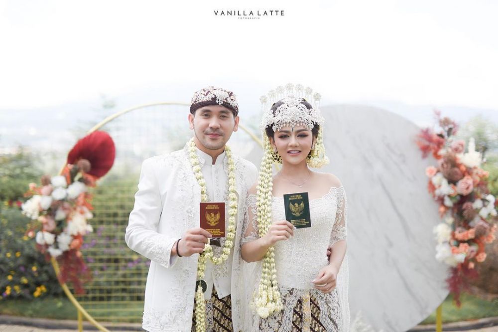 Pasangan 7 seleb ini ternyata saudara artis terkenal