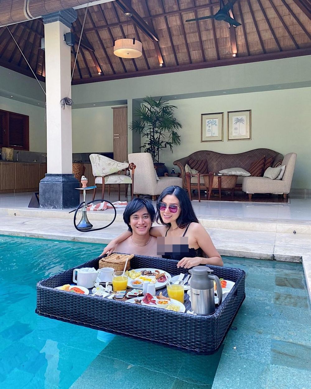 6 Momen bulan madu Kevin Aprilio & Vicy Melanie di Bali, romantis abis