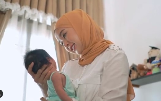 10 Penampilan terbaru Kevin Lilliana, kini berhijab 