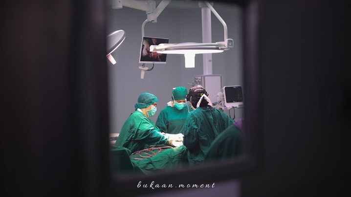 10 Momen Oki Setiana Dewi melahirkan anak ke-4, penuh haru