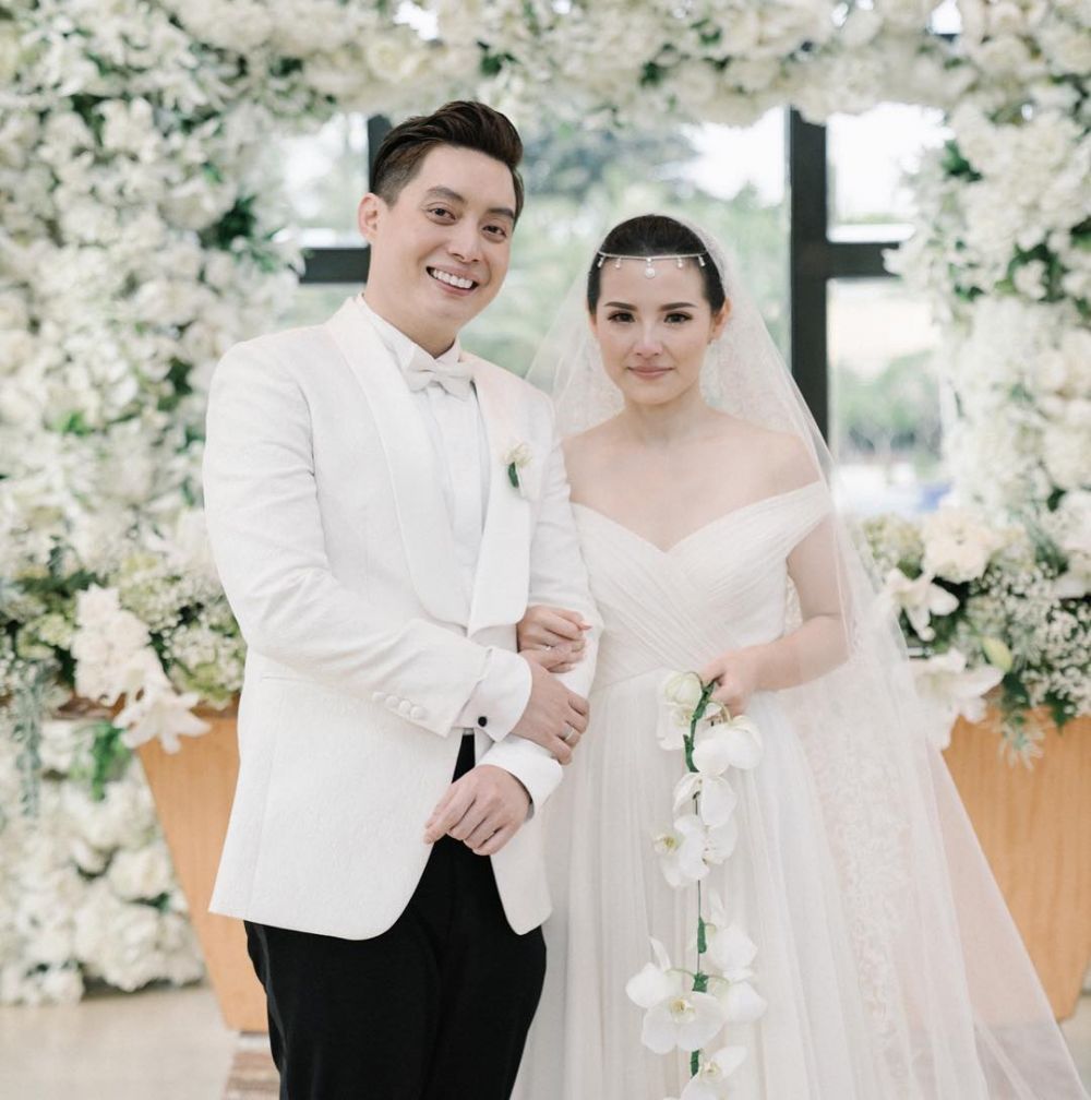 Momen pernikahan 10 presenter Tanah Air, Sule gelar garden party
