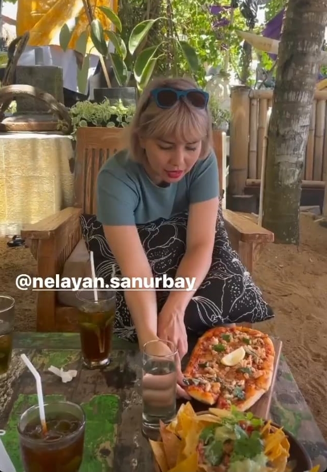 10 Cerita Tya Ariestya liburan ke Bali, rasakan pengalaman baru