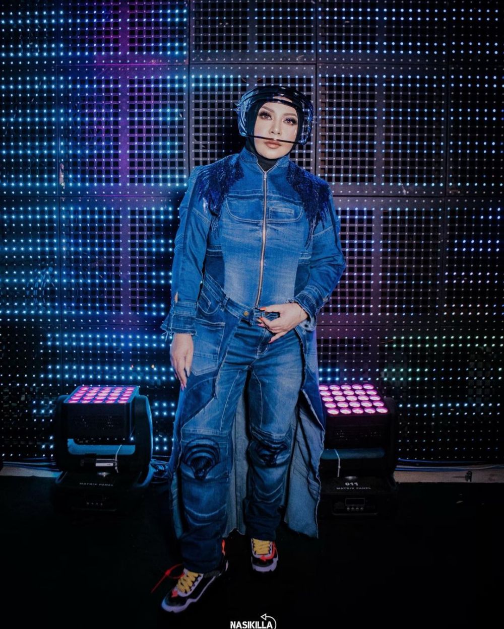 Makin tirus, ini 10 potret terbaru Melly Goeslaw yang bikin pangling