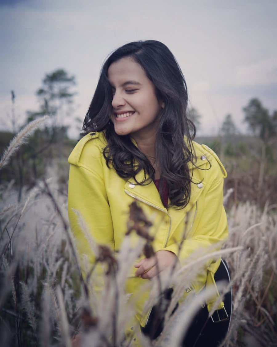 10 Pesona Femila peserta audisi Indonesian Idol, anak mantan pejabat