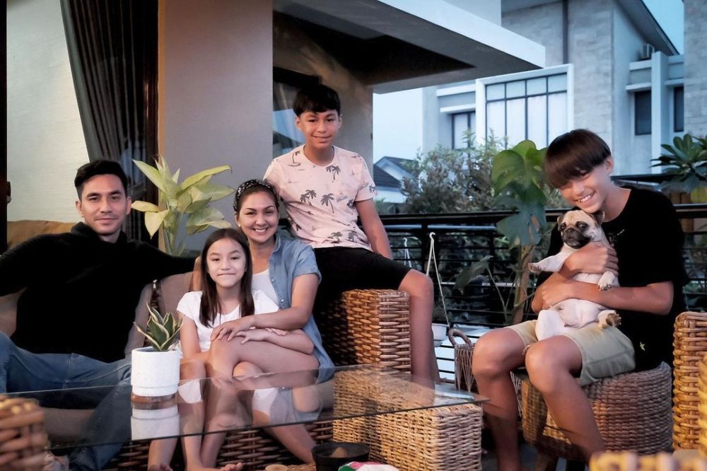 5 Cara cegah anak stres selama belajar online ala Donna Agnesia