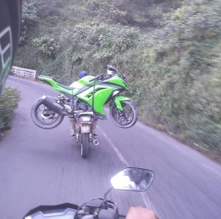 20 Potret orang suka mempersulit diri sendiri, bikin gagal paham