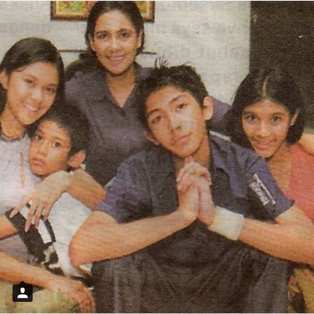 10 Potret transformasi Nana Mirdad dari imut hingga jadi hot mama