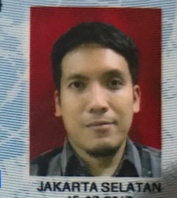 Foto KTP 4 seleb cowok ini posenya curi perhatian, tetap menawan