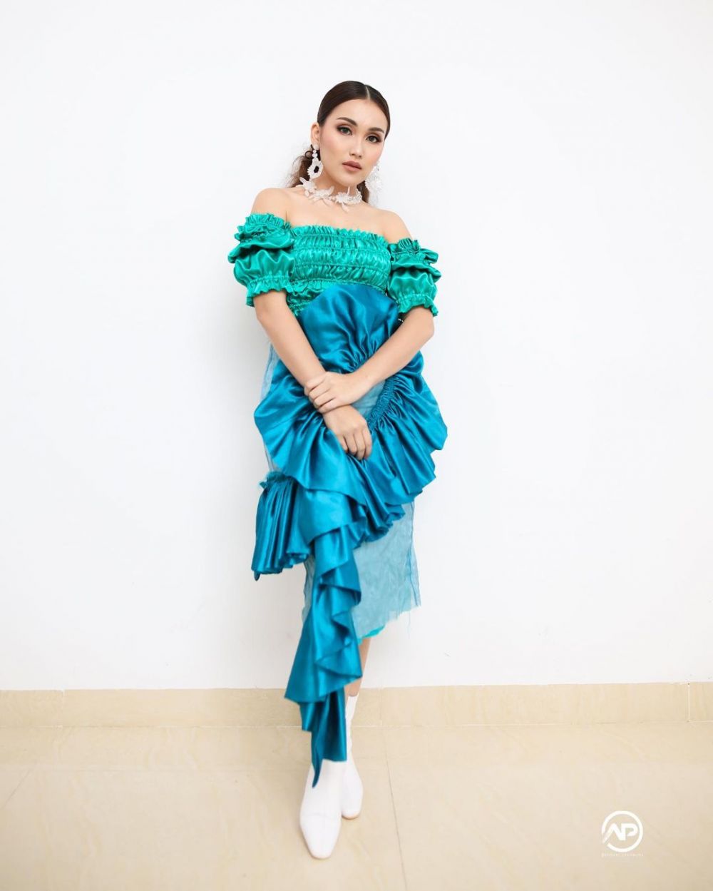 7 Pesona Ayu Ting Ting di Anugerah Dangdut Indonesia, raih 4 piala