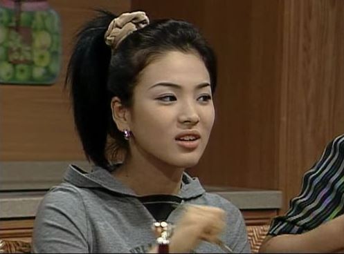 15 Transformasi Song Hye-kyo dari kecil hingga jadi artis Korea