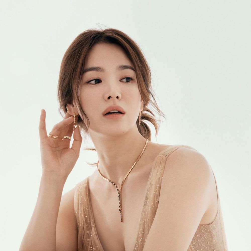 15 Transformasi Song Hye-kyo dari kecil hingga jadi artis Korea