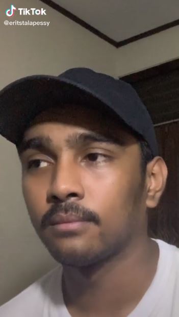 8 Potret Erits Talapessy, seleb TikTok yang disebut mirip Glenn Fredly