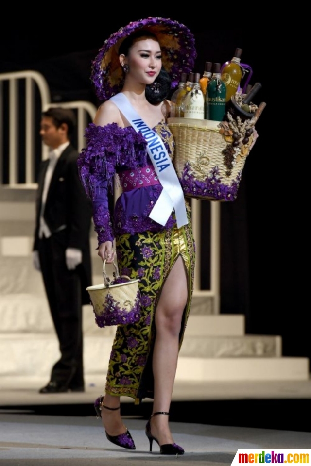 Potret 10 seleb dandan ala mbok jamu, Aurel Hermansyah bikin pangling