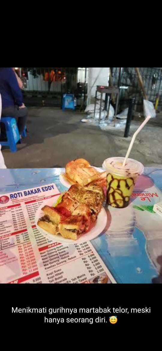 10 Status WA salah tulis nama makanan ini bikin gagal paham