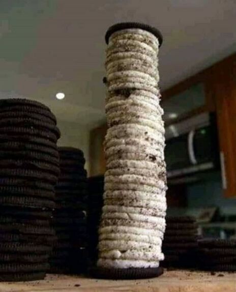 10 Cara nyeleneh nikmatin biskuit ini bikin auto geleng geleng