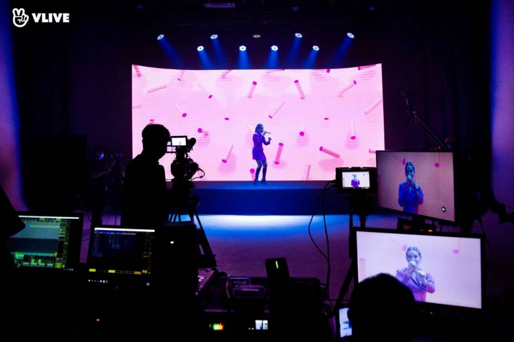 Tampil di konser virtual spektakuler VLive, Raisa dapat pujian