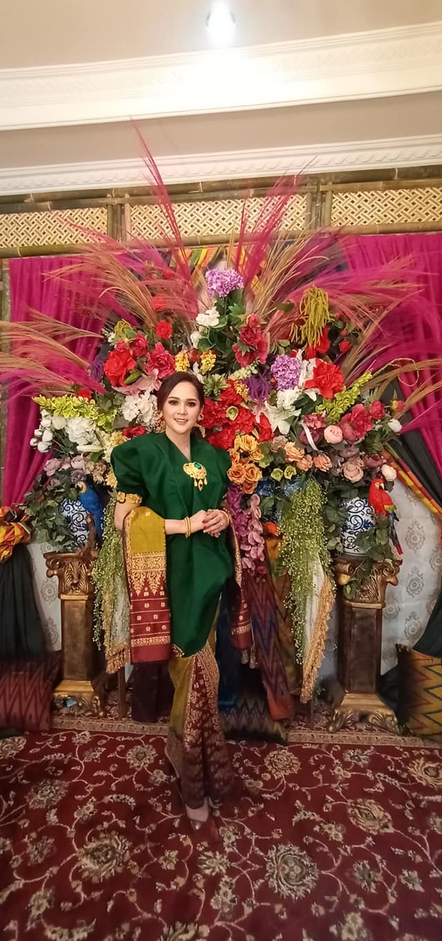 8 Momen lamaran Nadia Margareza teman Evi Masamba, panainya Rp300 juta