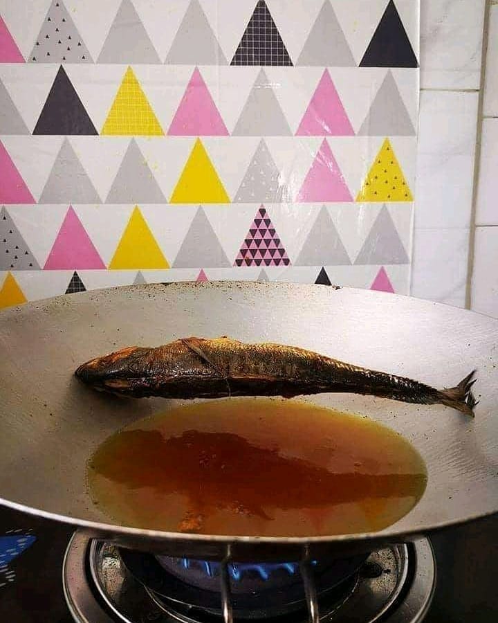 10 Momen apes orang saat masak ini bikin pengin ketawa tapi kasihan