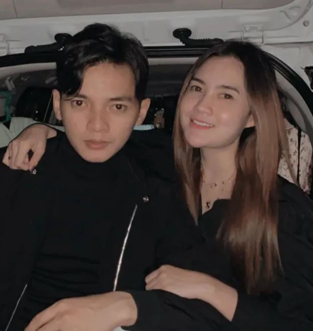 8 Potret Dory Harsa dengan gaya rambut baru, disebut mirip oppa Korea