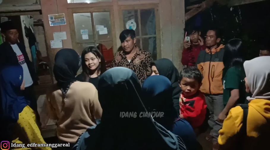 8 Momen Meli LIDA pulang kampung, penuh haru cuci kaki orangtua