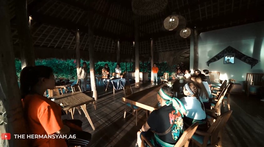 10 Momen liburan Ashanty di Sumba, sekaligus jemput sang ART