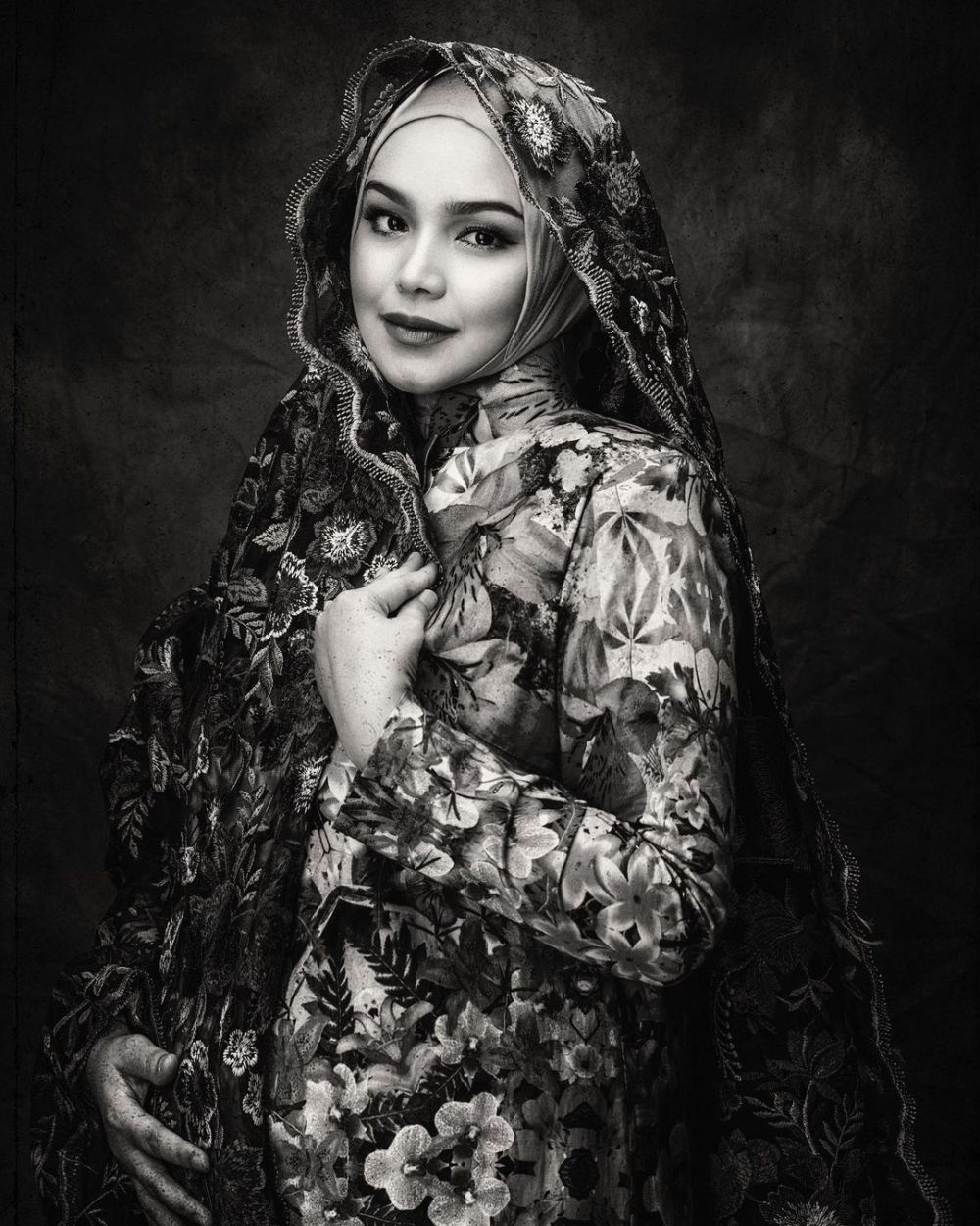 Memasuki usia 41 tahun, Siti Nurhaliza umumkan hamil anak kedua