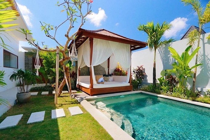 10 Potret vila milik Salmafina di Bali, desainnya simpel tapi kece