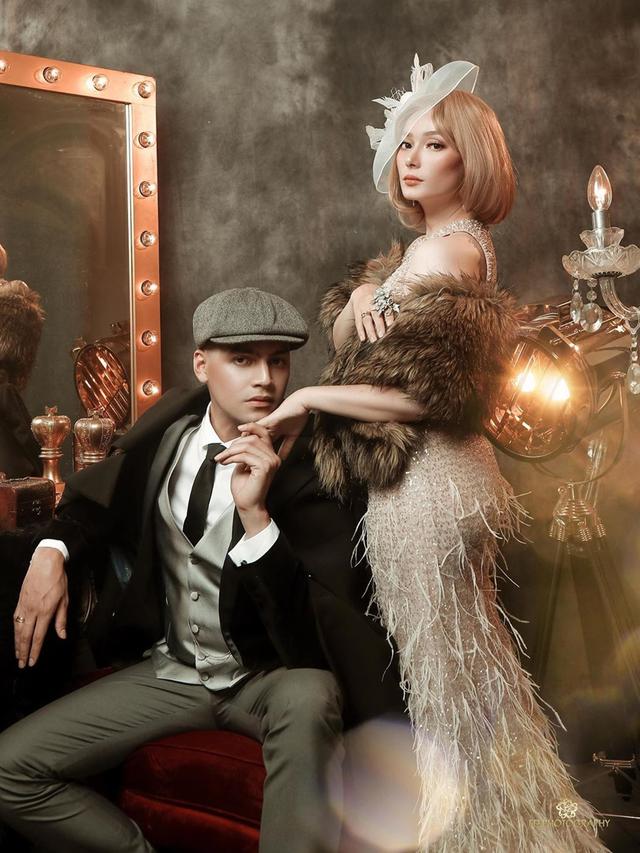 10 Gaya seleb pemotretan ala kerajaan, glamor dan memesona maksimal