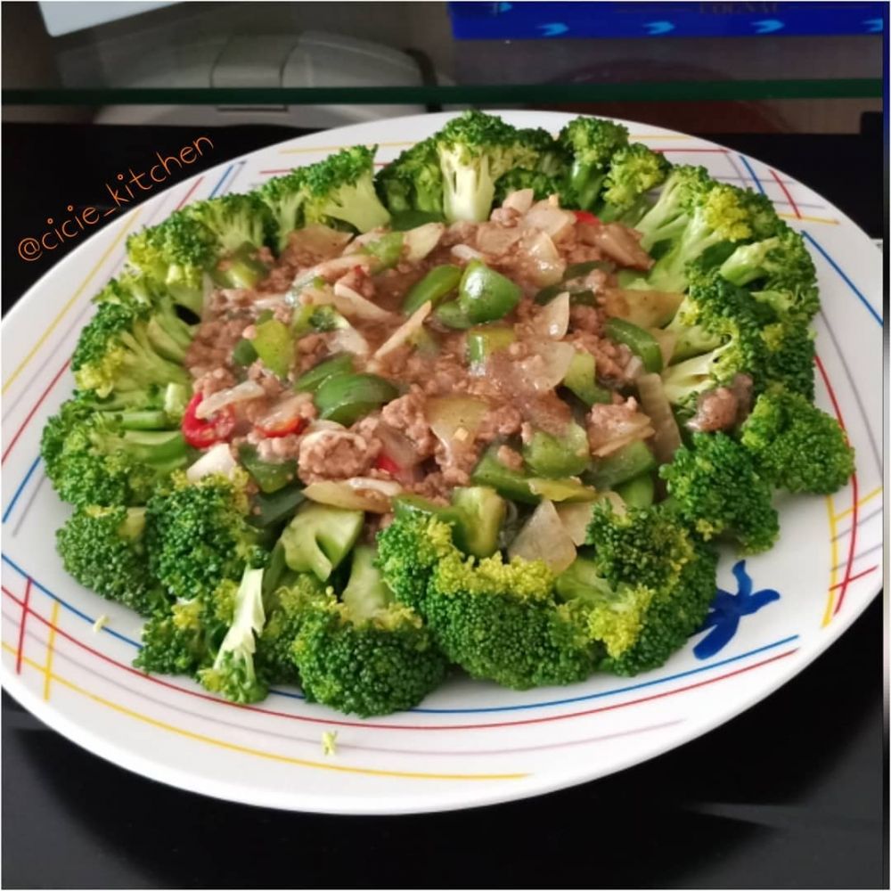 15 Resep  kreasi sayur brokoli  cocok jadi bekal sehat