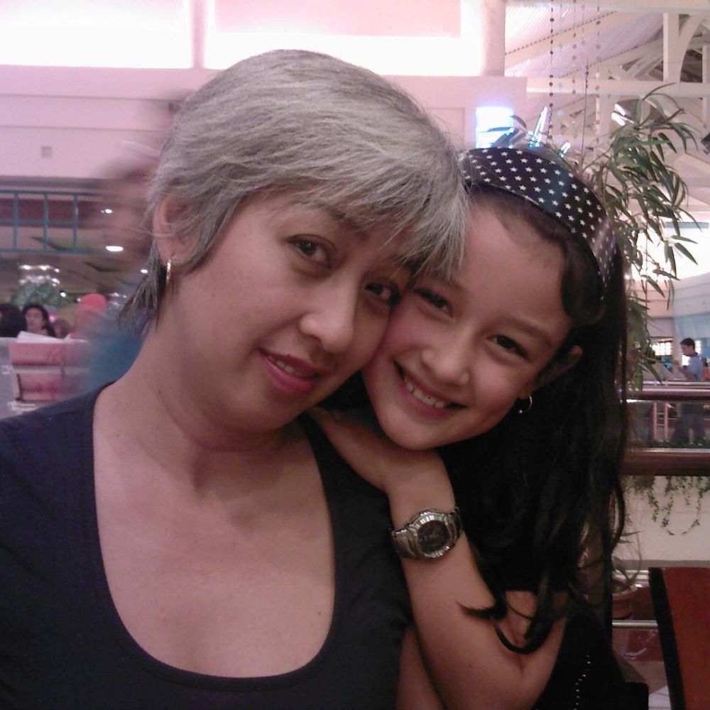 10 Potret masa kecil & remaja Natasha Ryder, parasnya bule banget